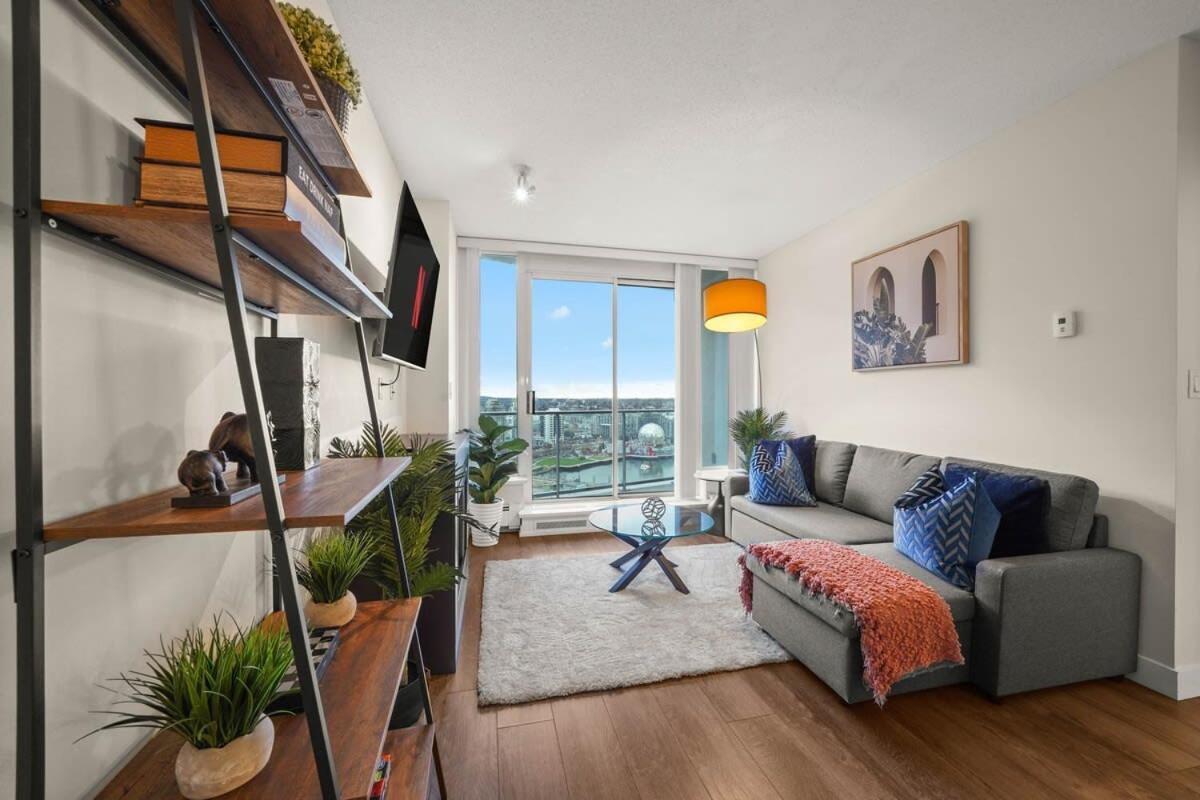 Dazzling Condo By Stadium Downtown With Free Parking Vancouver Exterior photo