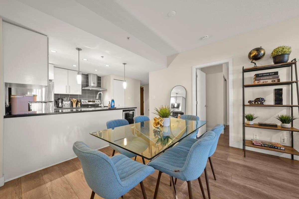 Dazzling Condo By Stadium Downtown With Free Parking Vancouver Exterior photo