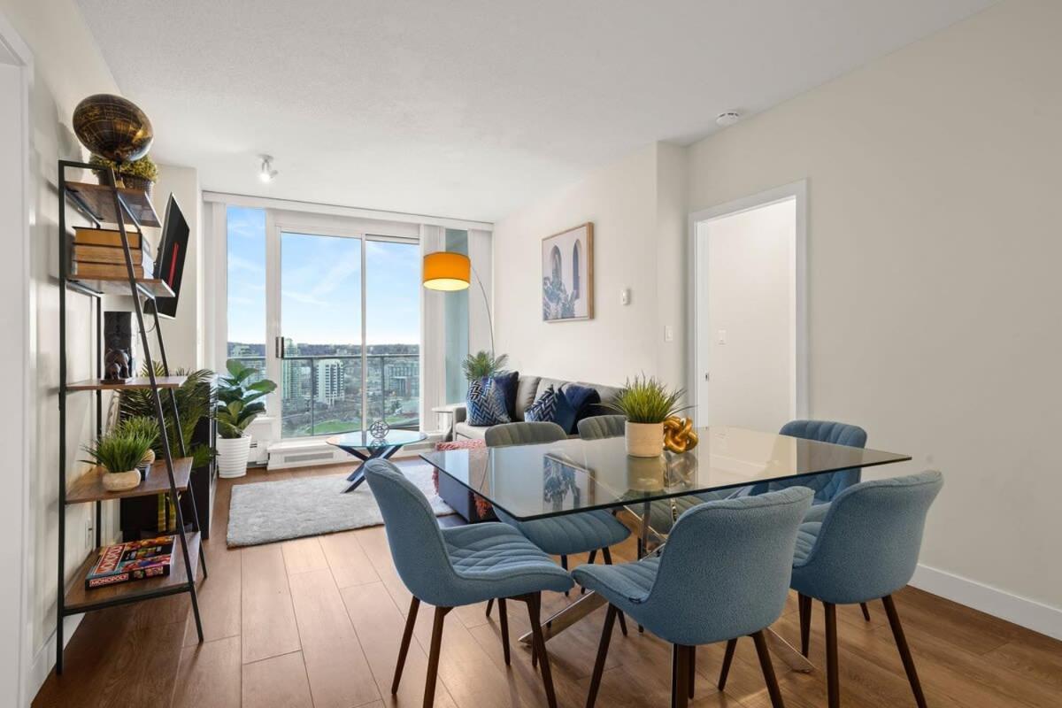 Dazzling Condo By Stadium Downtown With Free Parking Vancouver Exterior photo